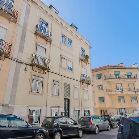 Fascinating 2 Bedroom With River View شقة *