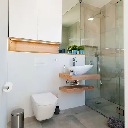 Apartman Fascinating 2 Bedroom With River View *